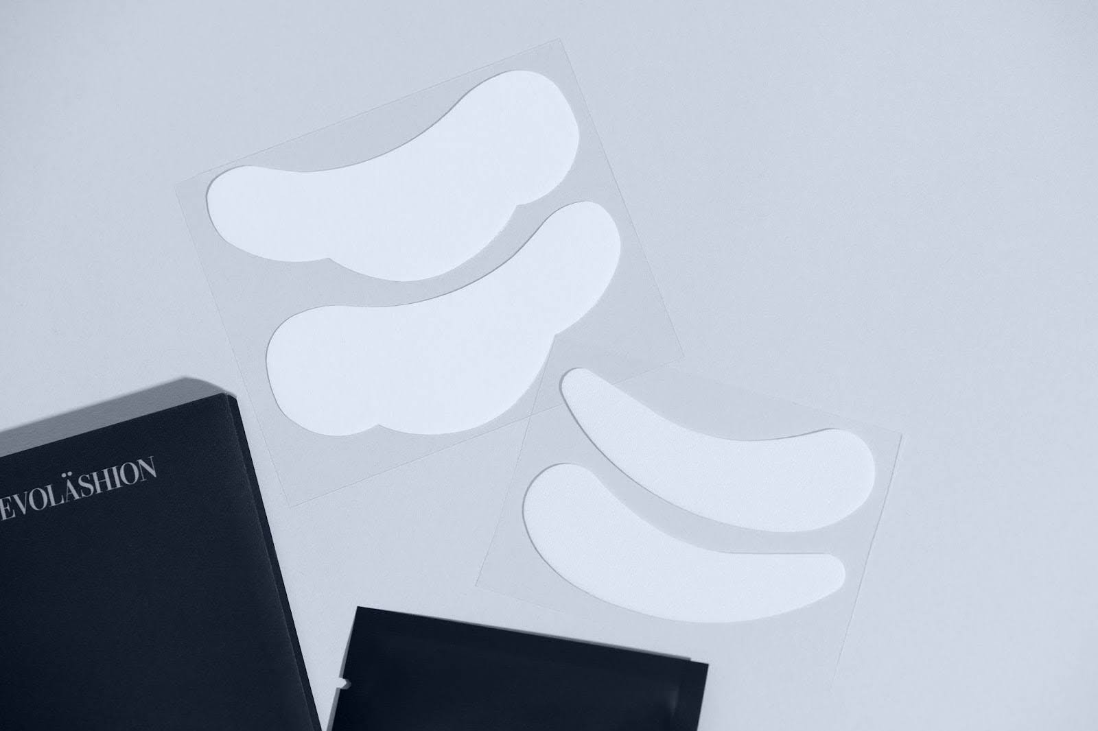 ERGONOMIC SETUP FOR LASH ARTISTS