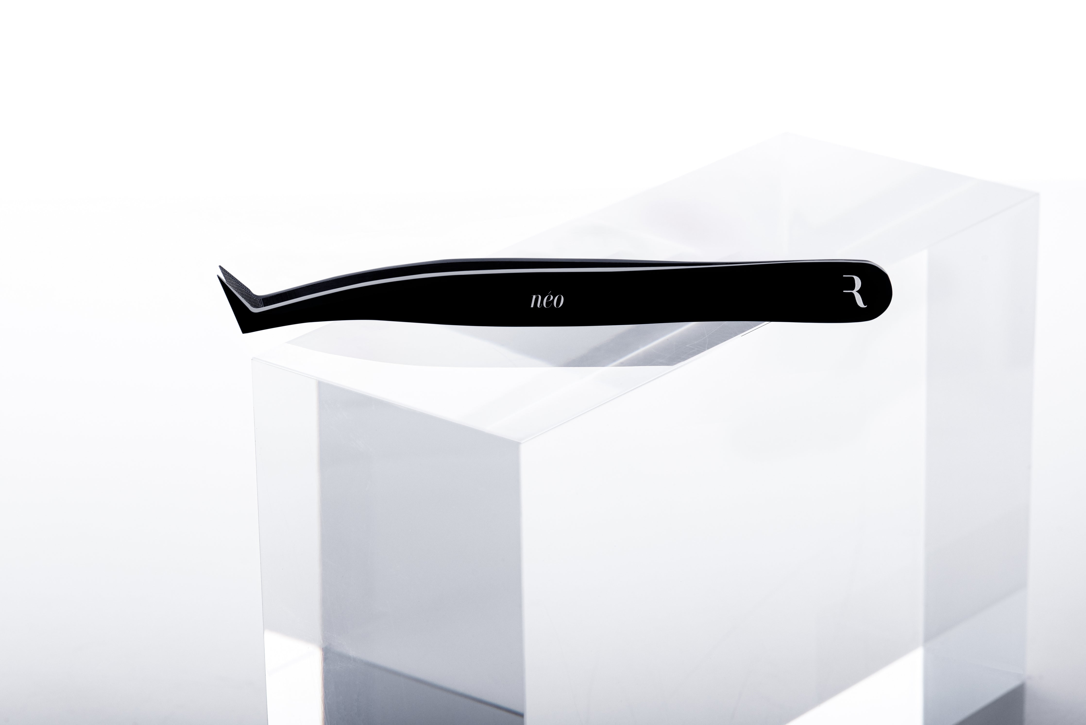 FREE GIFT | Néo Light Volume OmniGrip Tweezer