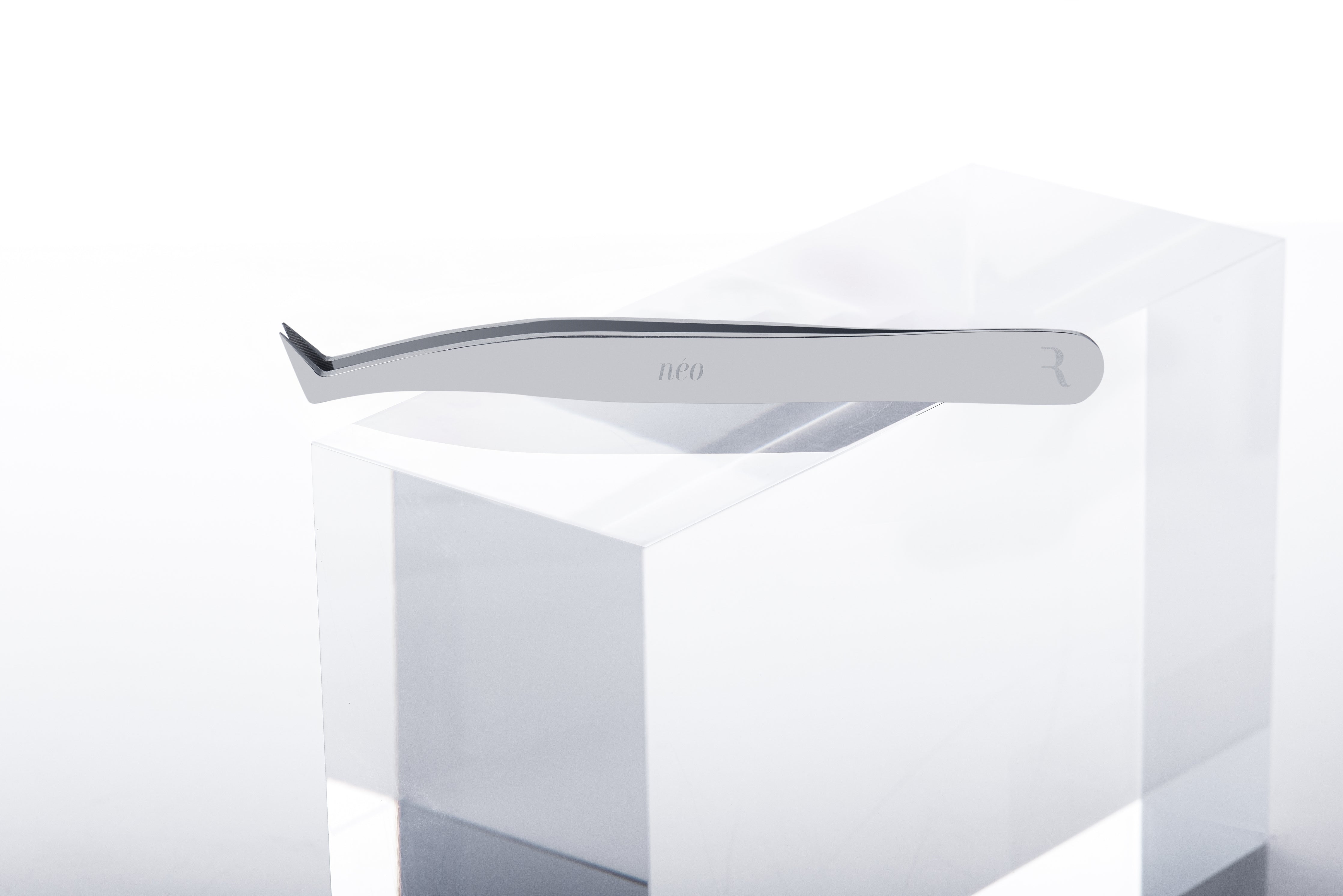 FREE GIFT | Néo Light Volume OmniGrip Tweezer