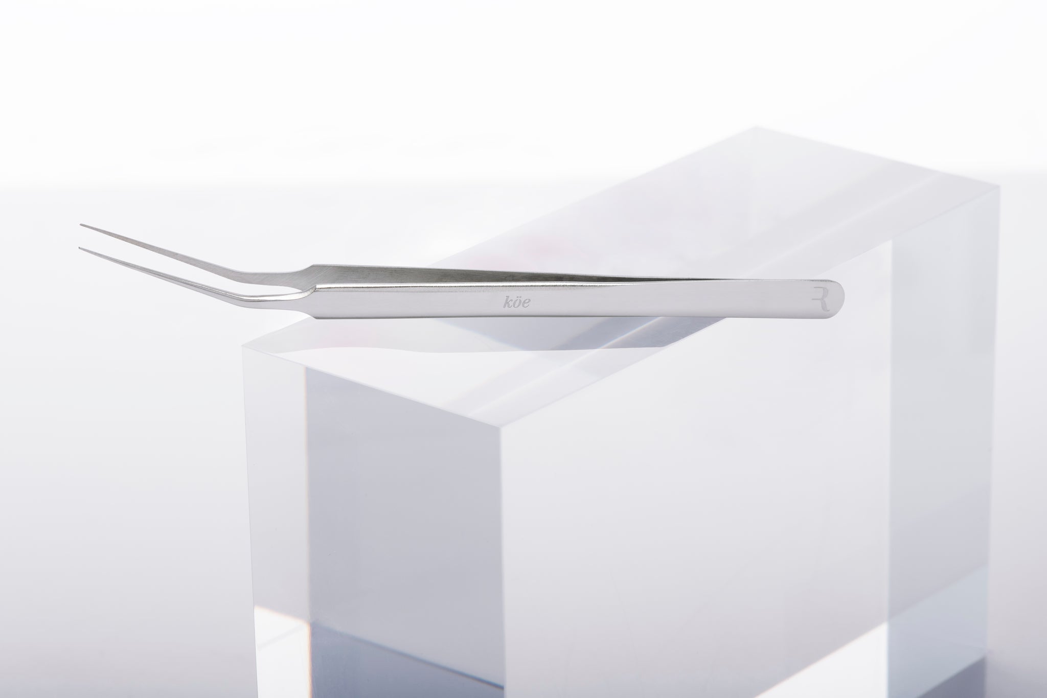 Köe Isolation Tweezer