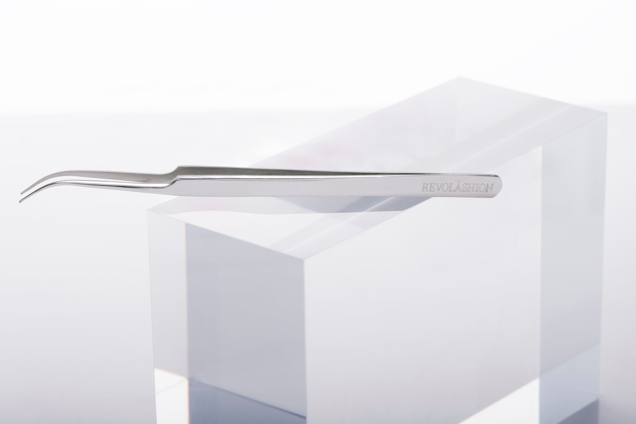 Laguna Curved Isolation Tweezer