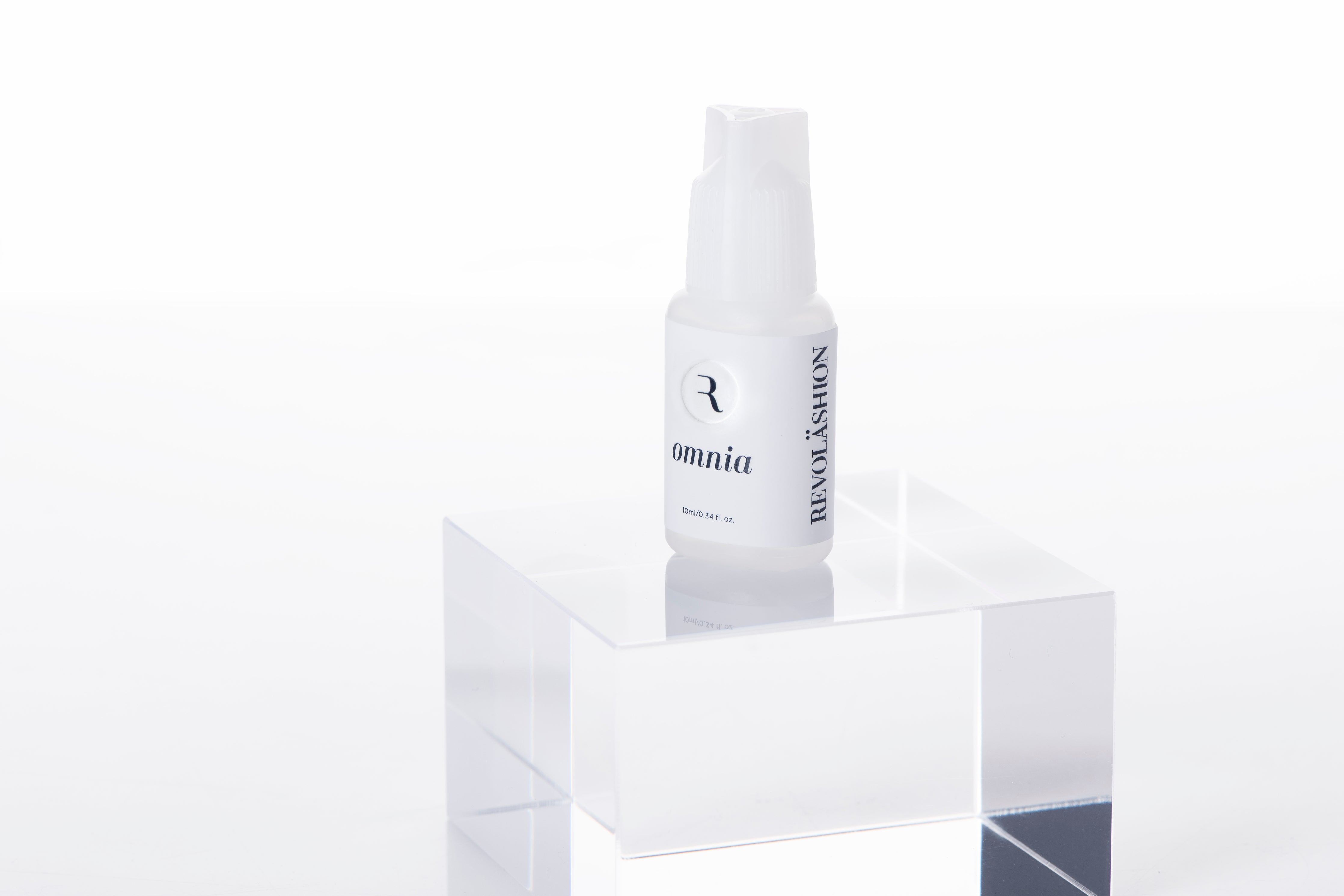 Omnia Clear Adhesive